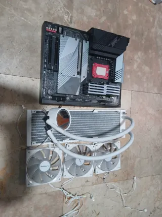 Lote Gaming: Placa Base y Refrigeración