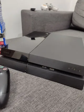 PlayStation 4 (PS4) Nera + 14 Giochi