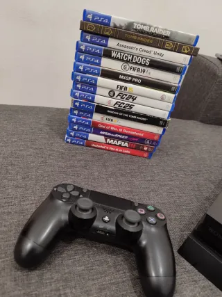 PlayStation 4 (PS4) Nera + 14 Giochi