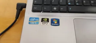 Ordenador portátil ASUS (leer descripción)