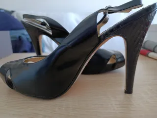 Sandalias Piel Bimba y Lola Talla 41