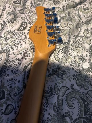 Guitarra Eléctrica Stratocaster Larry Carlton S5