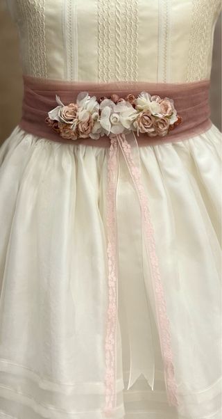 Tocado flores rosas y blancas