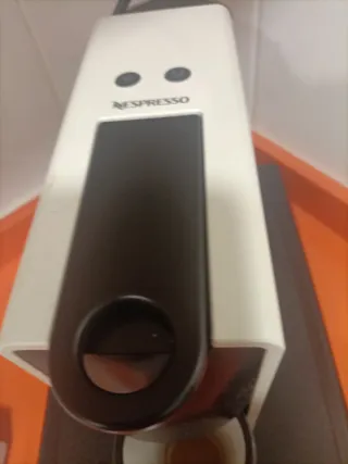 Cafetera Nespresso Krups casi recogida Madrid