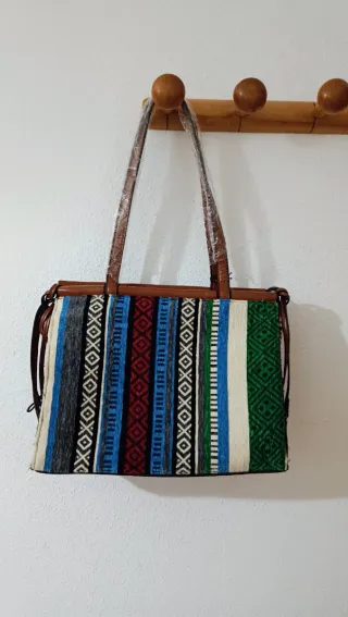 Bolso Parfois étnico + Neceser