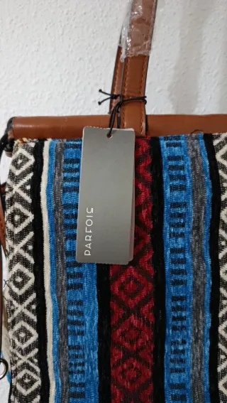 Bolso Parfois étnico + Neceser