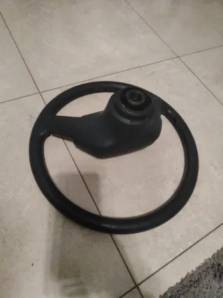 Volante Peugeot 205 T16