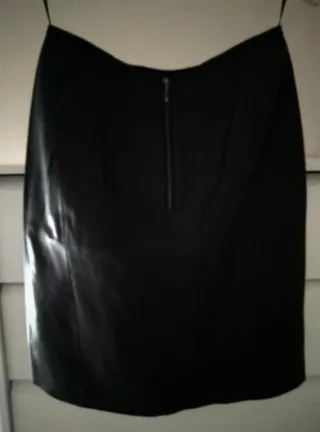 Falda Mango Negra Piel
