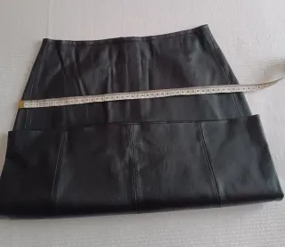 Falda Mango Negra Piel