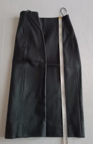 Falda Mango Negra Piel