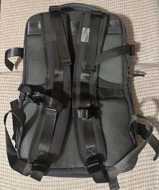 Mochila de viaje cabina avión 40x20x25 Gris