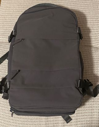 Mochila de viaje cabina avión 40x20x25 Gris