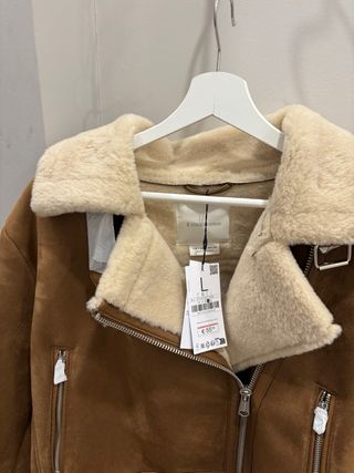 Cazadora efecto ante Stradivarius