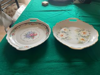 2 Vassoi Vintage in Ceramica Decorati Fiori Oro