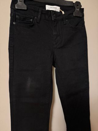 Jeans flare negro ‘Zara’