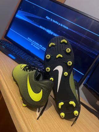 Botas de fútbol Nike niño/niña Talla 41