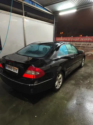 Mercedes-Benz  CLK 2004
