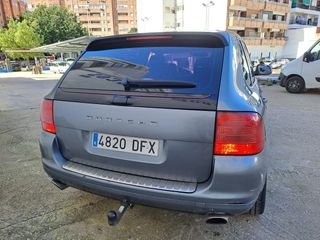 Porsche Cayenne 2004