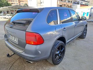 Porsche Cayenne 2004