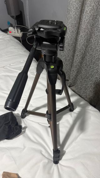 Cámara Nikon D3400 + accesorios