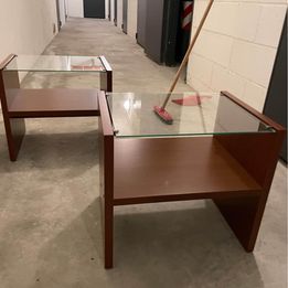 Coppia Comodini Legno con Piano in Vetro