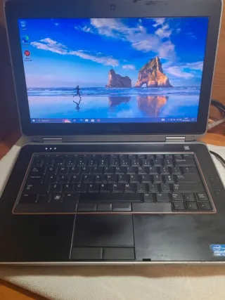 Portátil Dell Latitude (LEER)