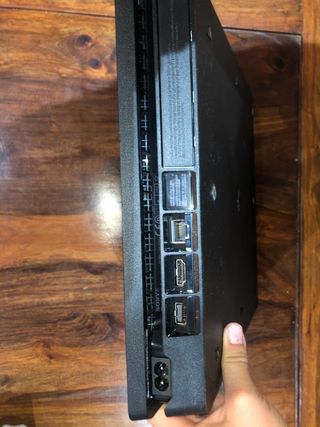 PS4 Slim 1TB + Juegos