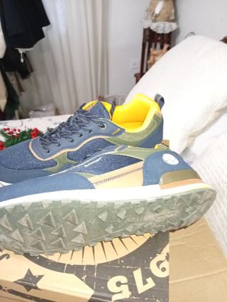 Zapatillas Liberto Azul y amarillo Talla 44