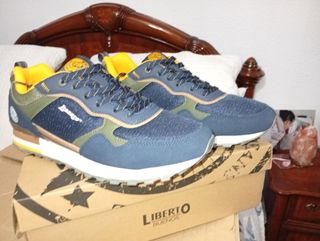 Zapatillas Liberto Azul y amarillo Talla 44