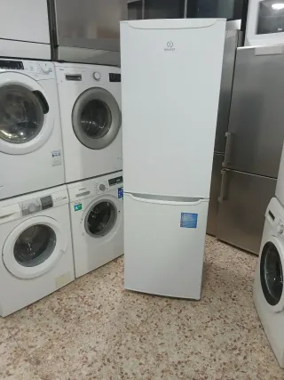 Nevera Indesit 1,85m Blanca