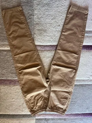 Pantalón niño beige