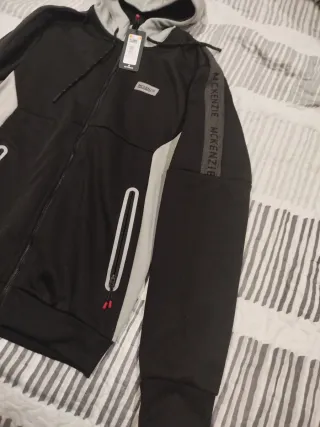 Sudadera Mackenzie Negra y Gris