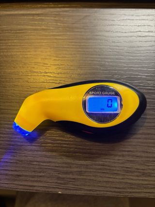 Soporte Manillar Garmin Negro+ Comprobador Presion