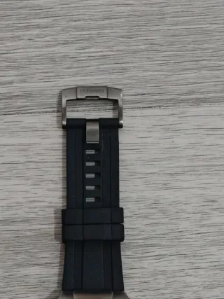 Huawei Watch Ultimate. Sin caja. Con su cargador.