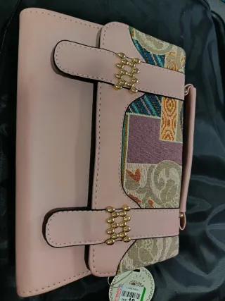 Bolso de mano rosa y multicolor