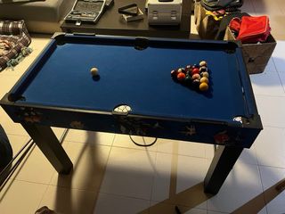 Mesa de billar y futbolín