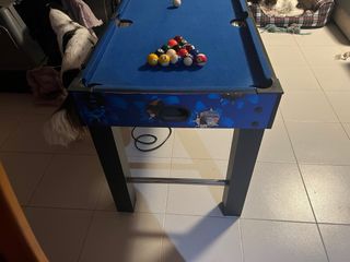 Mesa de billar y futbolín