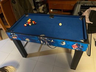 Mesa de billar y futbolín