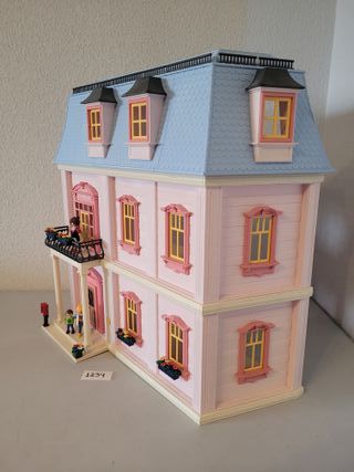RESERVADO-------------Casa de muñecas de Playmobil