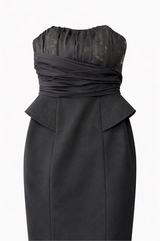 Vestido Negro palabra de honor muy entallado