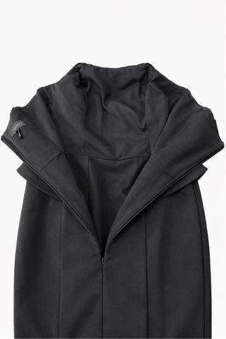 Vestido Negro palabra de honor muy entallado