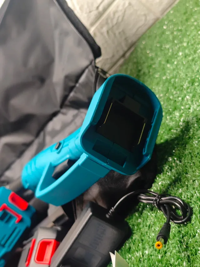 Forbici da potatura telescopiche + accessori