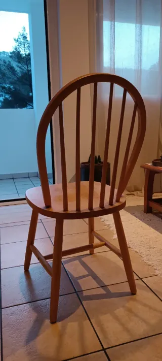 Silla de madera estilo Windsor Ikea