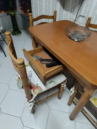 Mesa de cocina extensible madera (sin sillas)