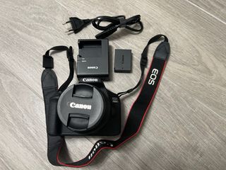 2159 disparos Canon EOS 2000D Cámara + EF-S 18-55m