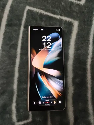 Samsung Galaxy Z Fold 4