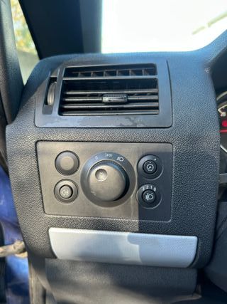 Opel Zafira 7 plazas + enganche | 321.423 km