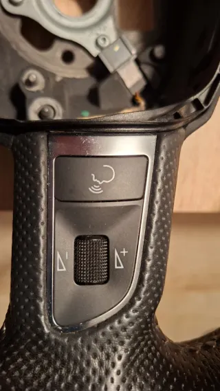 Volante Sline 3 brazos A4 B8 con airbag