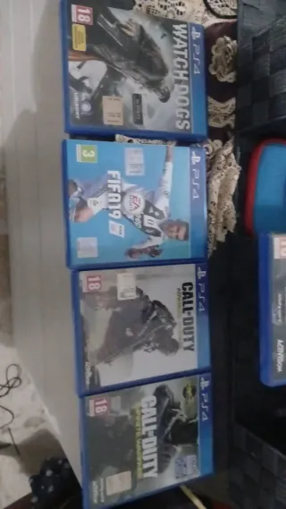 Giochi PS4: Watch Dogs, FIFA 19, Call of Duty
