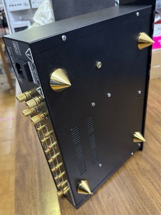 Amplificador Electroacústic Innovations Brivon Neg